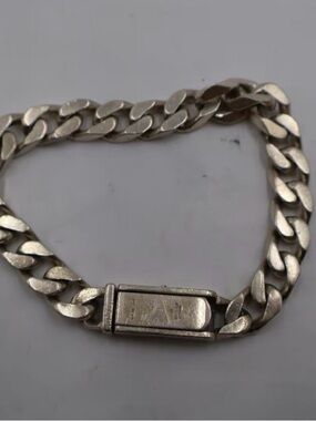 Gucci Women's Silver-Tone Curb Link Bracelet